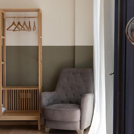 Luxurious 3-Bedroom Seaside Retreat Fully Renovated In 2025 Athen Exterior foto