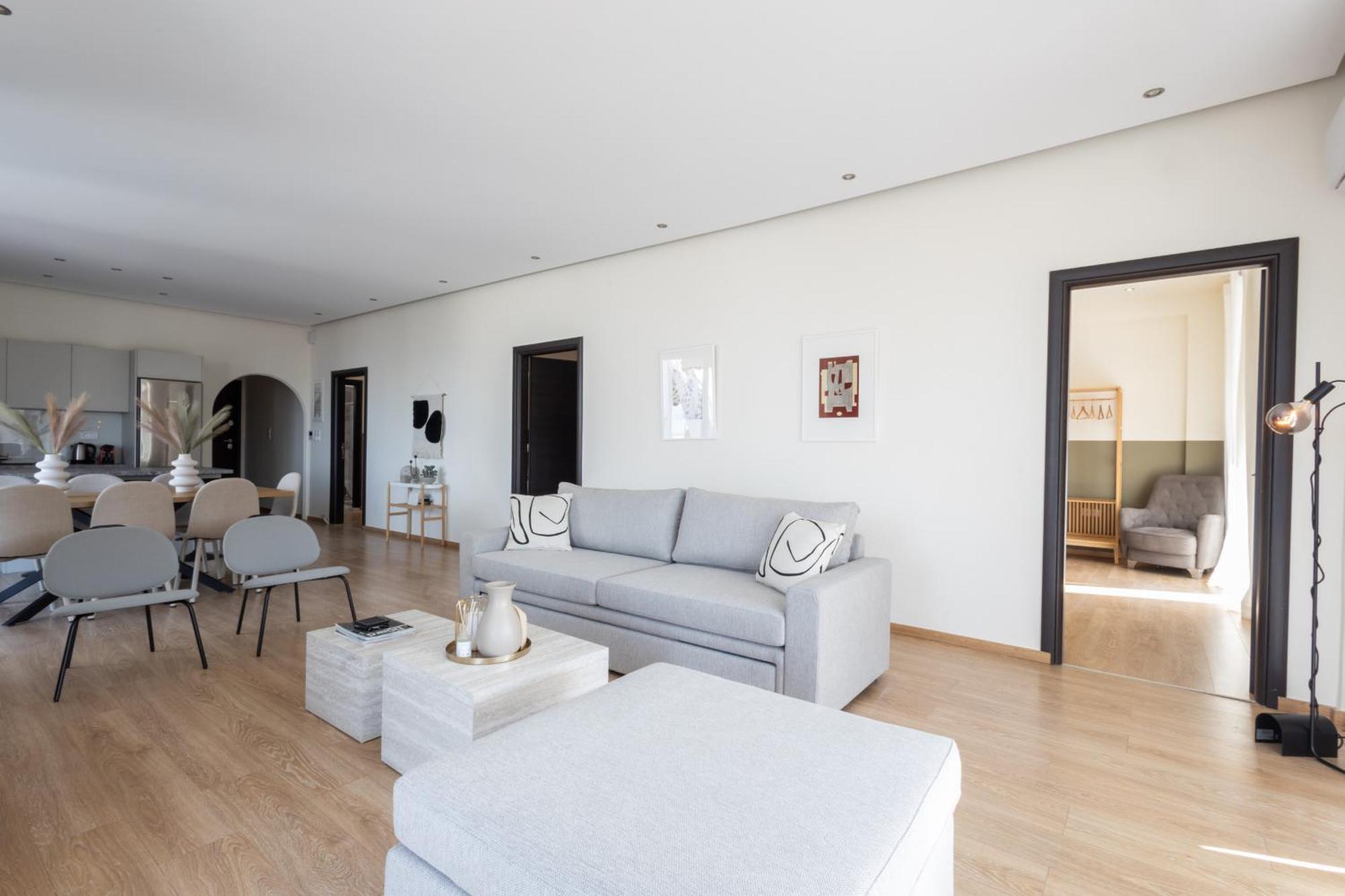 Luxurious 3-Bedroom Seaside Retreat Fully Renovated In 2025 Athen Exterior foto