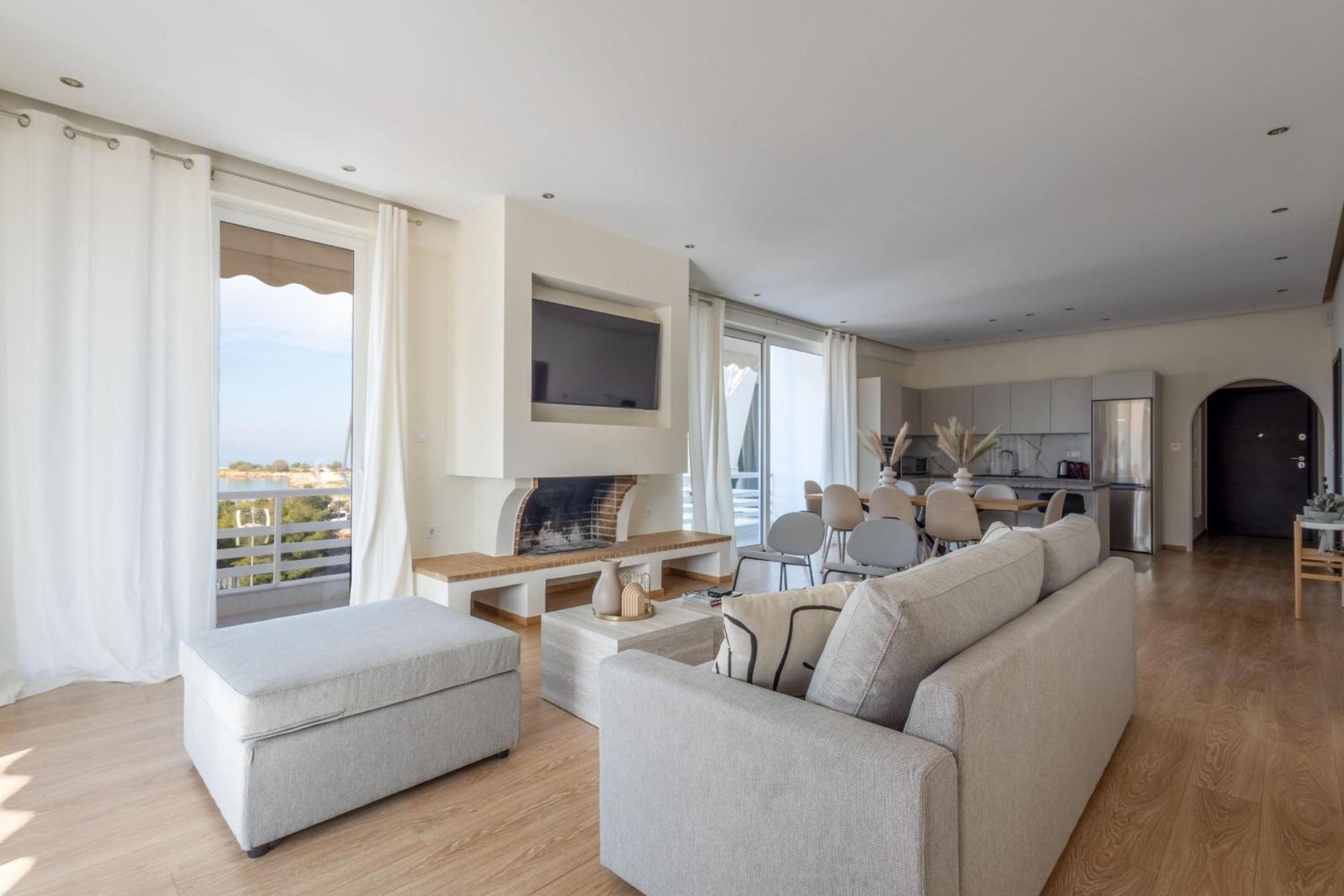 Luxurious 3-Bedroom Seaside Retreat Fully Renovated In 2025 Athen Exterior foto